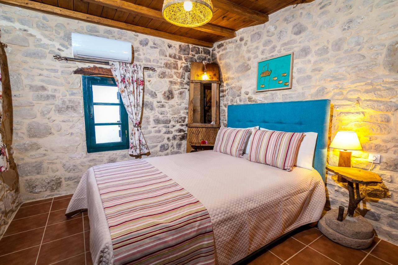 Aristidis'S Plouti Moires Guest House Ngoại thất bức ảnh
