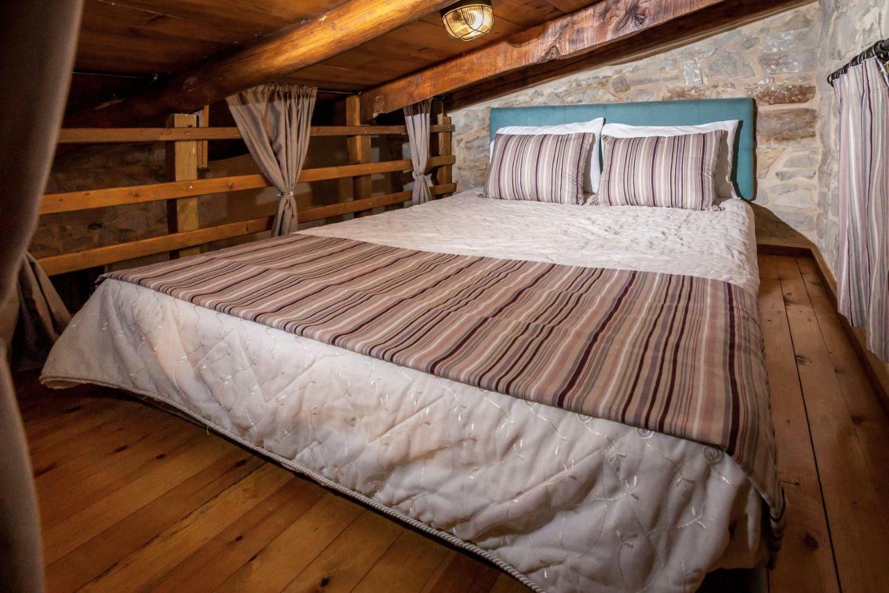Aristidis'S Plouti Moires Guest House Ngoại thất bức ảnh